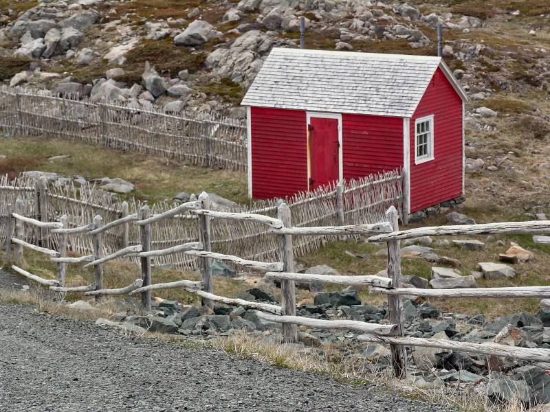 AroundNL-17 An outbuilding at the light house.